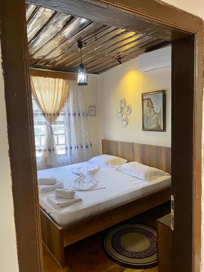 Restaurant & Guest House Semani Berat Exteriér fotografie