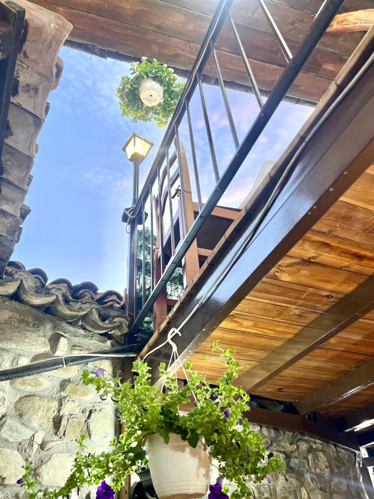 Restaurant & Guest House Semani Berat Exteriér fotografie