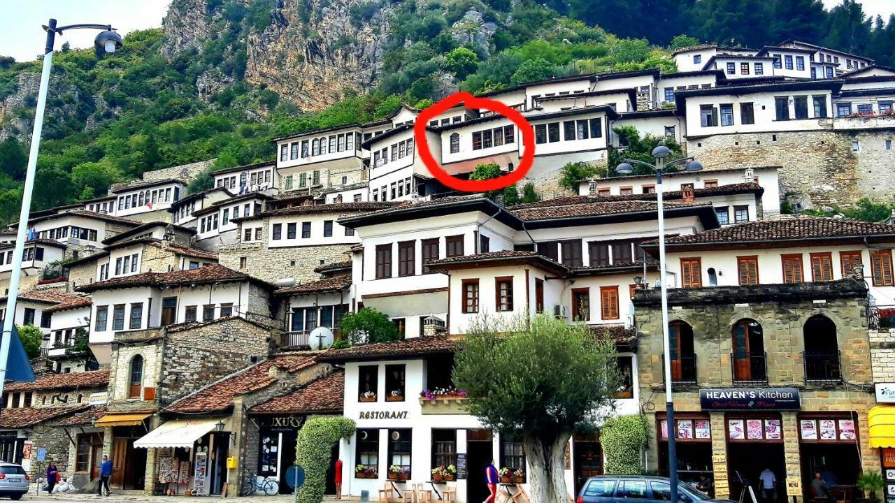 Restaurant & Guest House Semani Berat Exteriér fotografie